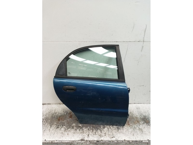 Recambio de puerta trasera derecha para daewoo lanos (klat) 1.3 referencia OEM IAM  5P 
