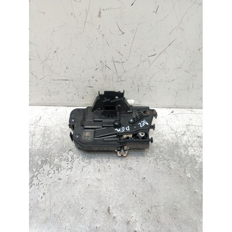 Recambio de motor cierre centralizado delantero derecho para ford puma (j2k, cf7) 1.0 ecoboost mhev referencia OEM IAM H1BAA2181