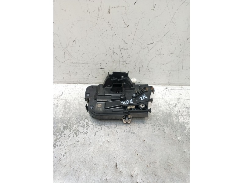 Recambio de motor cierre centralizado delantero derecho para ford puma (j2k, cf7) 1.0 ecoboost mhev referencia OEM IAM H1BAA2181