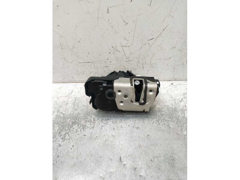 Recambio de motor cierre centralizado trasero izquierdo para ford puma (j2k, cf7) 1.0 ecoboost mhev referencia OEM IAM H1BAA2641