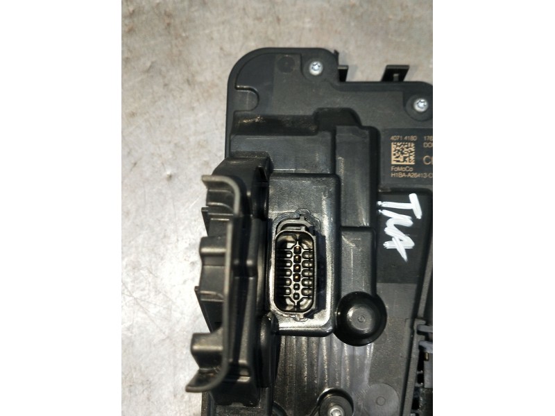 Recambio de motor cierre centralizado trasero izquierdo para ford puma (j2k, cf7) 1.0 ecoboost mhev referencia OEM IAM H1BAA2641