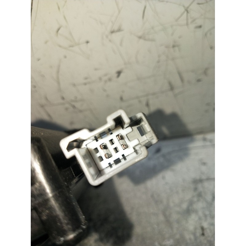 Recambio de motor cierre centralizado porton para ford puma (j2k, cf7) 1.0 ecoboost mhev referencia OEM IAM  5P 