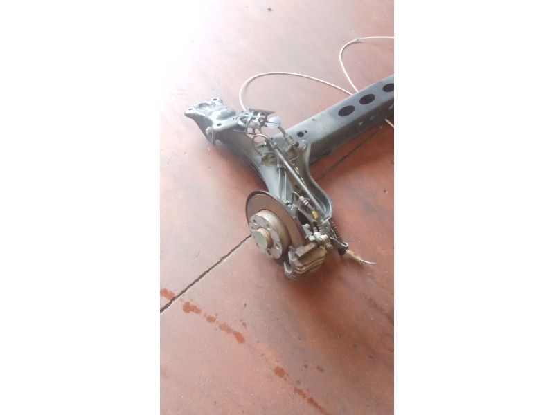 Recambio de puente trasero para volkswagen polo referencia OEM IAM DISCO/ABS  