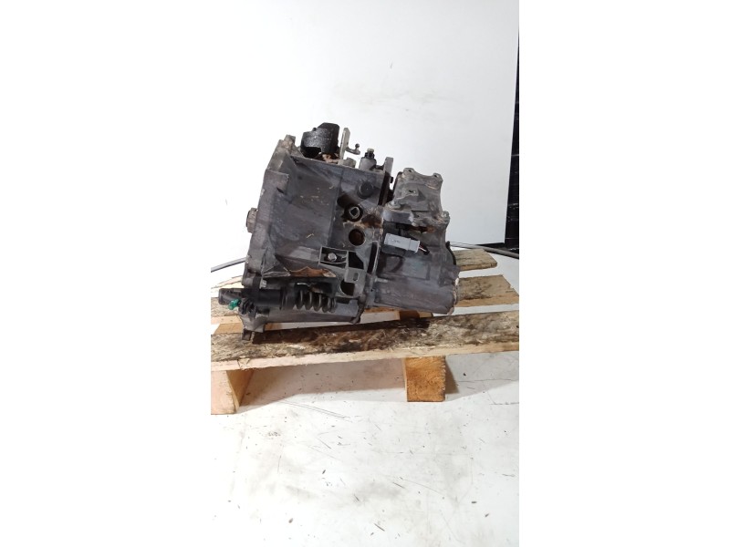 Recambio de caja cambios para peugeot 208 (p2) referencia OEM IAM 20V256 6v 1864230