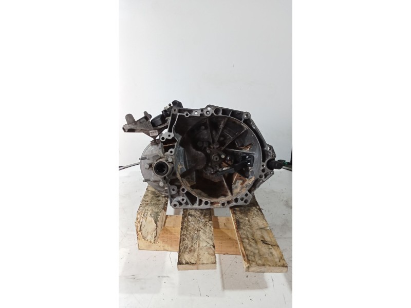 Recambio de caja cambios para peugeot 208 (p2) referencia OEM IAM 20V256 6v 1864230