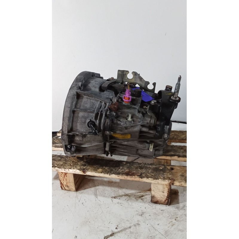 Recambio de caja cambios para renault trafic ii furgoneta (fl) 1.9 dci 100 (fl0c) referencia OEM IAM PK6375 7701476600 820056233