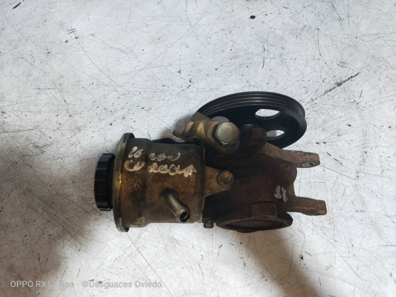 Recambio de bomba direccion para toyota corolla 1.6 referencia OEM IAM   