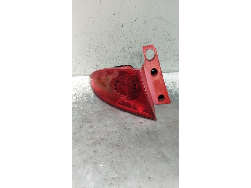 Recambio de piloto trasero izquierdo para seat leon (1p1) 1.4 tsi referencia OEM IAM 1P0945095F 89320251 