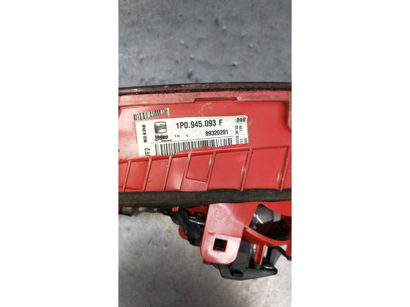 Recambio de piloto trasero izquierdo interior para seat leon (1p1) 1.4 tsi referencia OEM IAM 1P0945093F 89320291 