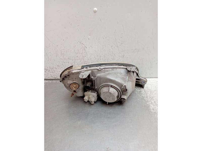 Recambio de faro izquierdo para daewoo lanos (klat) 1.3 referencia OEM IAM   