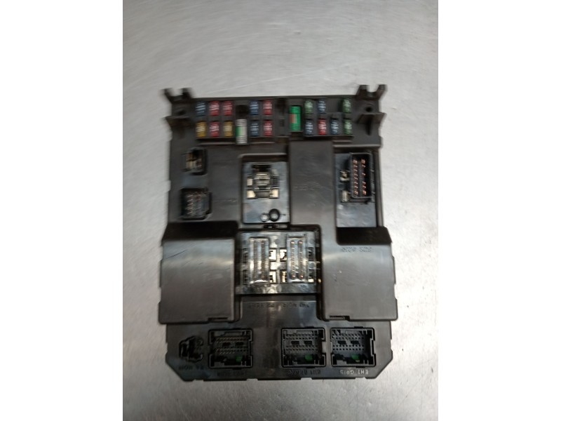 Recambio de caja reles / fusibles para citroën c5 i (dc_) 2.0 hdi (dcrhzb, dcrhze) referencia OEM IAM 9651197380 9651196680 BSIJ