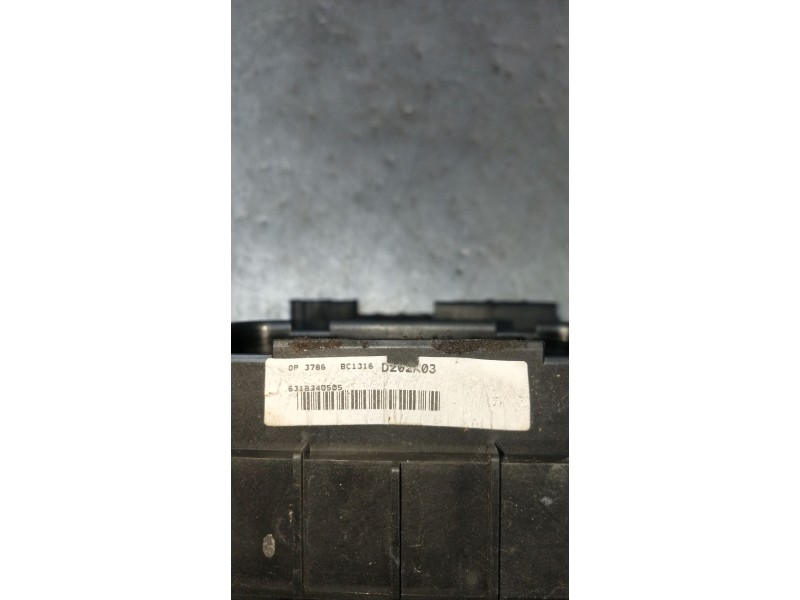 Recambio de caja reles / fusibles para seat leon (1p1) 1.4 tsi referencia OEM IAM 6318340505  