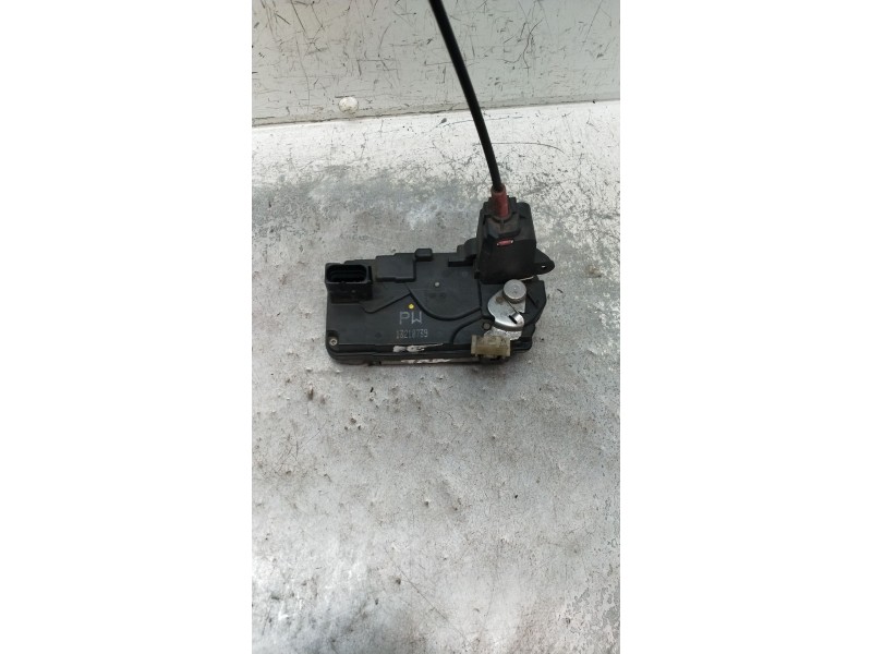 Recambio de motor cierre centralizado trasero derecho para opel zafira / zafira family b (a05) 1.9 cdti (m75) referencia OEM IAM