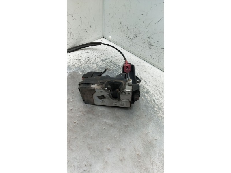 Recambio de motor cierre centralizado trasero izquierdo para opel zafira / zafira family b (a05) 1.9 cdti (m75) referencia OEM I