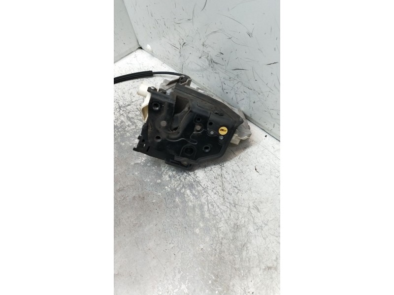 Recambio de motor cierre centralizado trasero derecho para seat leon (1p1) 1.4 tsi referencia OEM IAM  5P 
