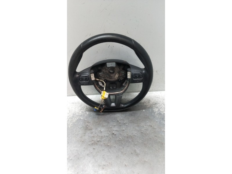 Recambio de volante para seat leon (1p1) 1.4 tsi referencia OEM IAM 1P095958D 901207590000 