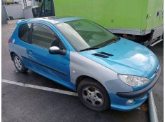 peugeot 206 berlina del año 2001