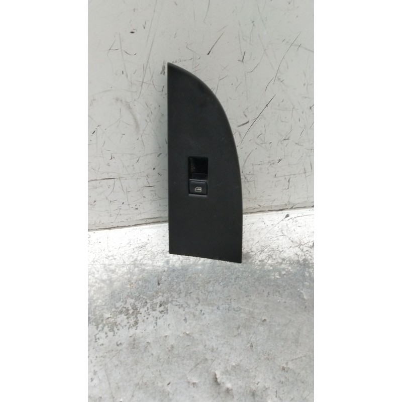 Recambio de mando elevalunas delantero derecho para seat leon (1p1) 1.4 tsi referencia OEM IAM 1P1867172 156023102 