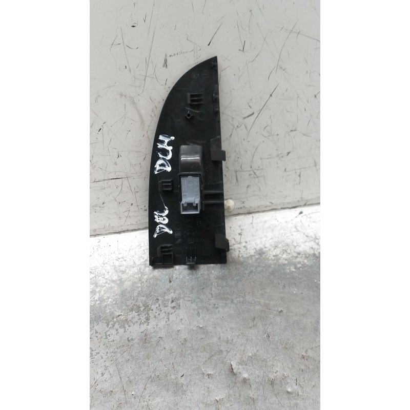 Recambio de mando elevalunas delantero derecho para seat leon (1p1) 1.4 tsi referencia OEM IAM 1P1867172 156023102 