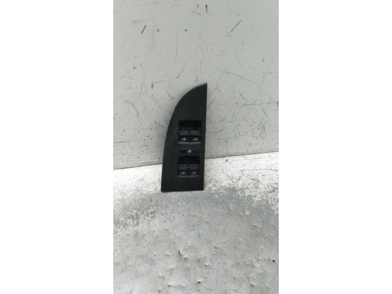 Recambio de mando elevalunas delantero izquierdo para seat leon (1p1) 1.4 tsi referencia OEM IAM 1P1867171A 156023122 5P