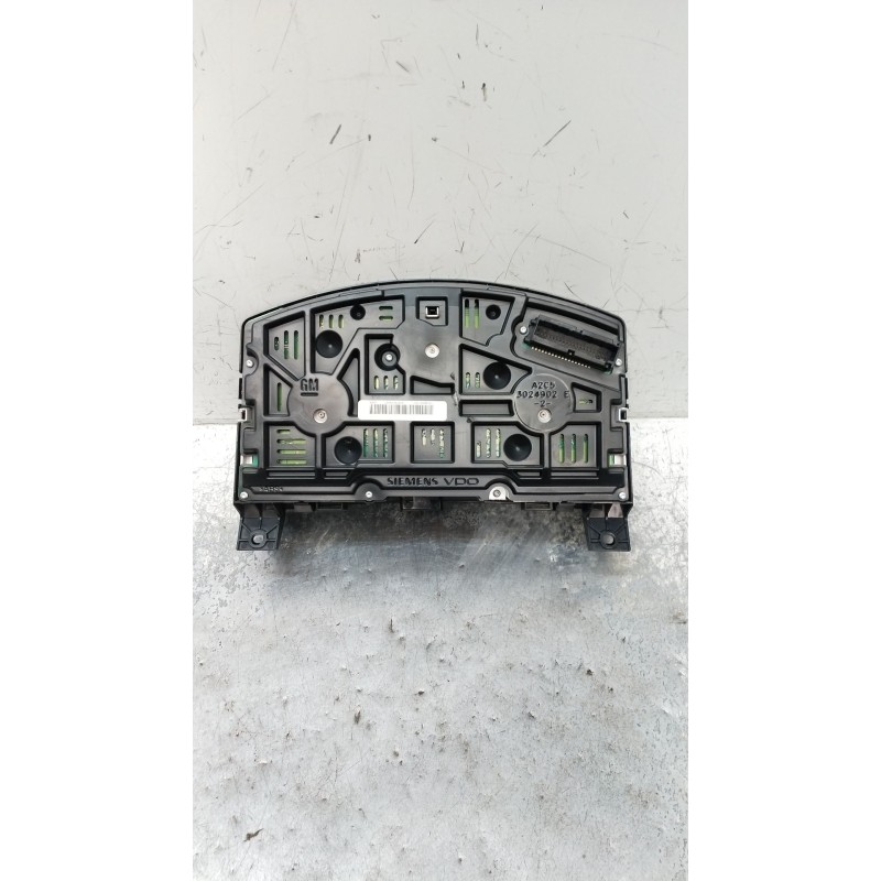 Recambio de cuadro instrumentos para opel zafira / zafira family b (a05) 1.9 cdti (m75) referencia OEM IAM 110080261050 00001044