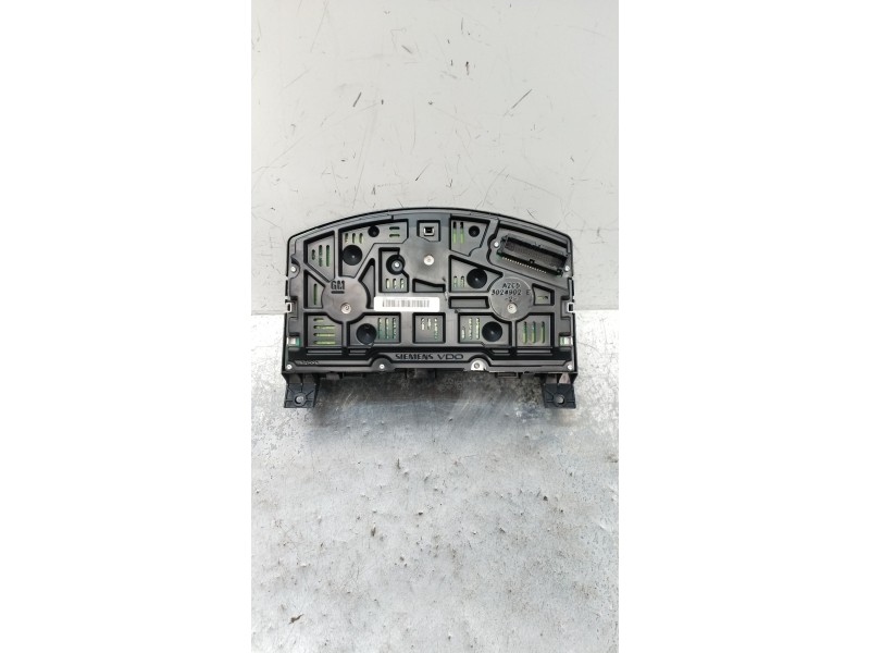 Recambio de cuadro instrumentos para opel zafira / zafira family b (a05) 1.9 cdti (m75) referencia OEM IAM 110080261050 00001044
