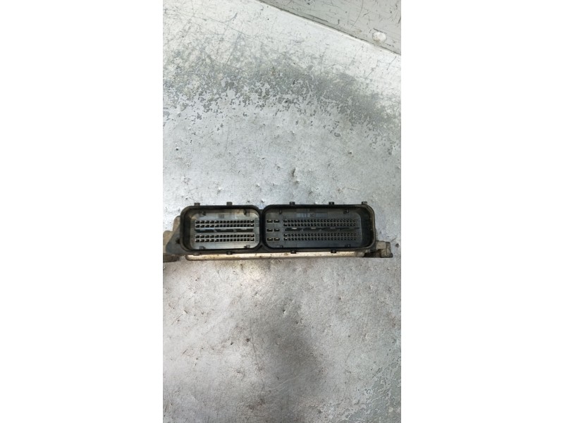 Recambio de centralita motor uce para opel zafira / zafira family b (a05) 1.9 cdti (m75) referencia OEM IAM 0281012549 55198922 