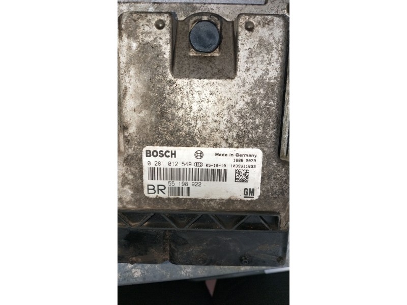 Recambio de centralita motor uce para opel zafira / zafira family b (a05) 1.9 cdti (m75) referencia OEM IAM 0281012549 55198922 