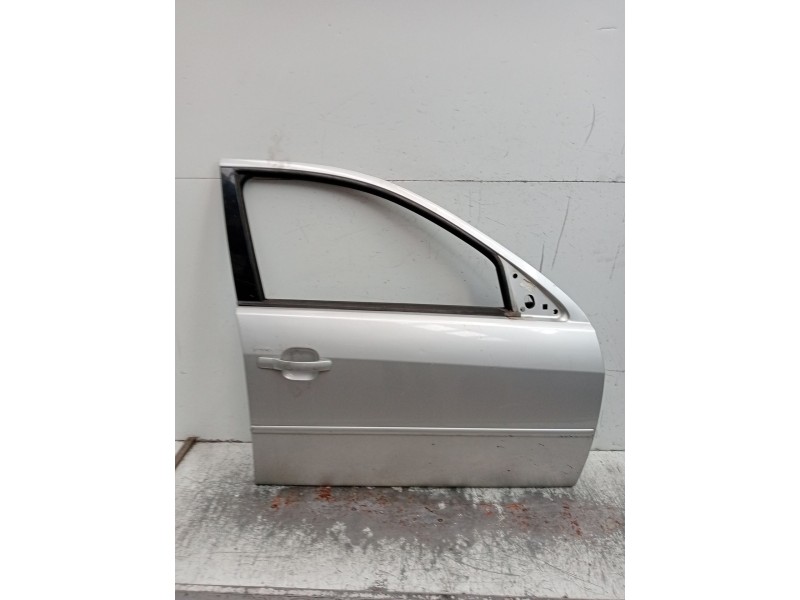 Recambio de puerta delantera derecha para ford mondeo iii sedán (b4y) 2.0 tdci referencia OEM IAM  4P 