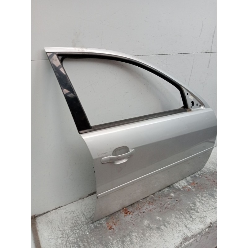 Recambio de puerta delantera derecha para ford mondeo iii sedán (b4y) 2.0 tdci referencia OEM IAM  4P 