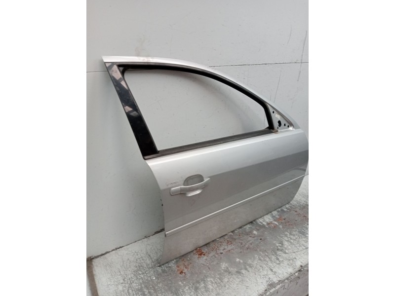 Recambio de puerta delantera derecha para ford mondeo iii sedán (b4y) 2.0 tdci referencia OEM IAM  4P 