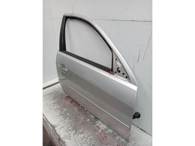 Recambio de puerta delantera derecha para ford mondeo iii sedán (b4y) 2.0 tdci referencia OEM IAM  4P 