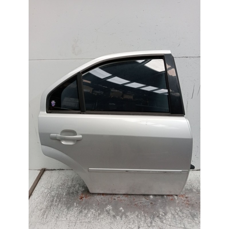 Recambio de puerta trasera derecha para ford mondeo iii sedán (b4y) 2.0 tdci referencia OEM IAM  4P 