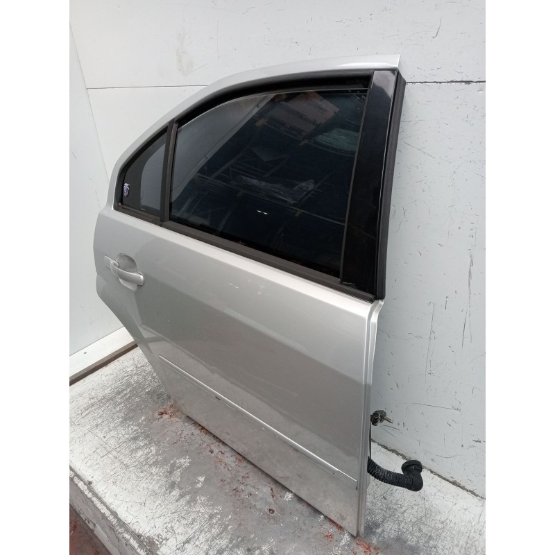 Recambio de puerta trasera derecha para ford mondeo iii sedán (b4y) 2.0 tdci referencia OEM IAM  4P 