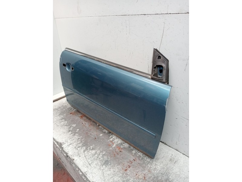 Recambio de puerta delantera derecha para ford focus ii descapotable 2.0 tdci referencia OEM IAM  2P  Recambio de puerta delantera derecha para ford focus ii descapotable 2.0 tdci referencia OEM IAM  2P