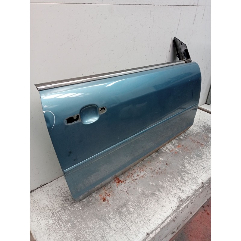 Recambio de puerta delantera derecha para ford focus ii descapotable 2.0 tdci referencia OEM IAM  2P  Recambio de puerta delantera derecha para ford focus ii descapotable 2.0 tdci referencia OEM IAM  2P