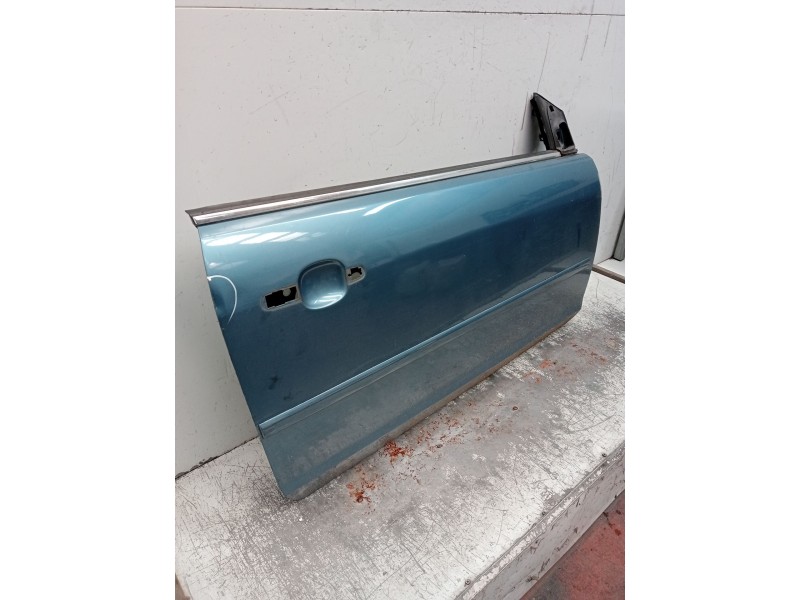 Recambio de puerta delantera derecha para ford focus ii descapotable 2.0 tdci referencia OEM IAM  2P  Recambio de puerta delantera derecha para ford focus ii descapotable 2.0 tdci referencia OEM IAM  2P