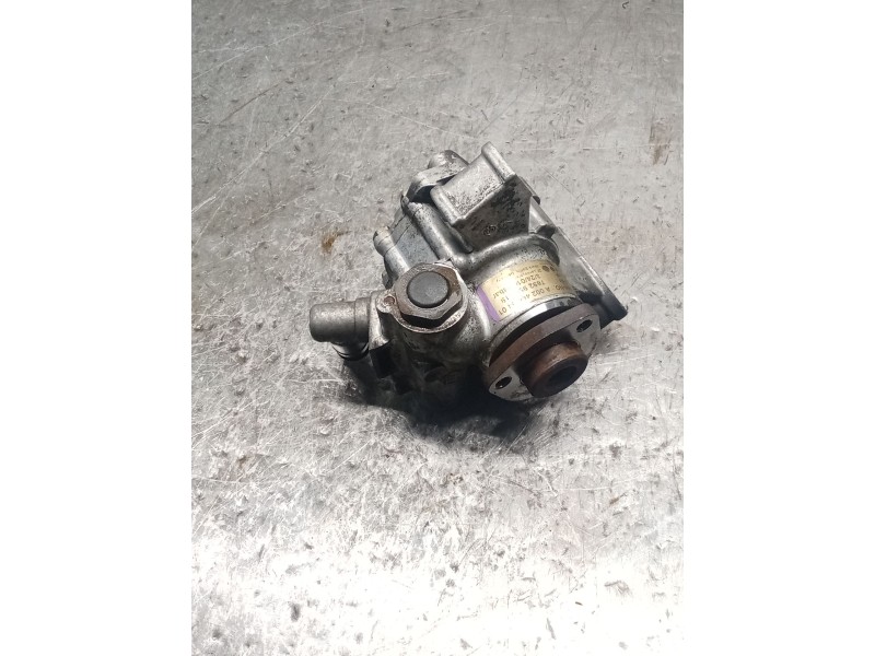 Recambio de bomba direccion para mercedes-benz clase c (w203) c 270 cdi (203.016) referencia OEM IAM A0024669401  