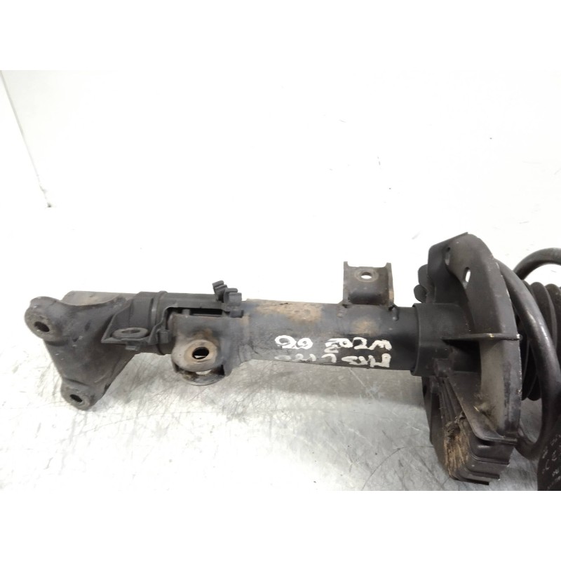 Recambio de amortiguador delantero izquierdo para mercedes clase c (w203) berlina 2.0 cat referencia OEM IAM A2033201630  
