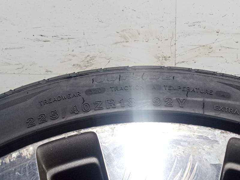 Recambio de juego llantas para volkswagen golf vi (5k1) 2.0 tdi referencia OEM IAM 225/40Z R18 92Y   Recambio de juego llantas para volkswagen golf vi (5k1) 2.0 tdi referencia OEM IAM 225/40Z R18 92Y