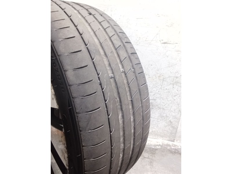 Recambio de juego llantas para volkswagen golf vi (5k1) 2.0 tdi referencia OEM IAM 225/40Z R18 92Y   Recambio de juego llantas para volkswagen golf vi (5k1) 2.0 tdi referencia OEM IAM 225/40Z R18 92Y