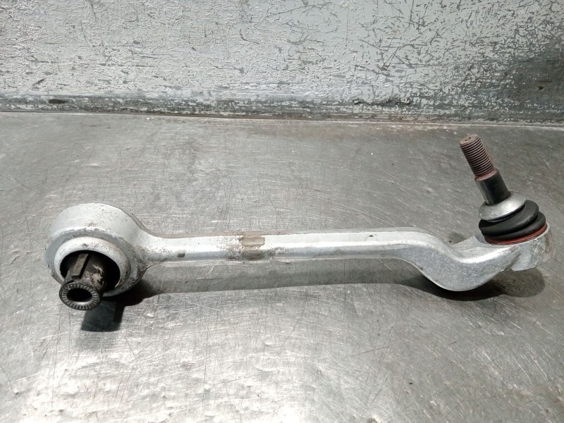 Recambio de brazo suspension inferior delantero izquierdo para bmw 3 touring (e91) 320 d referencia OEM IAM 6763699L  