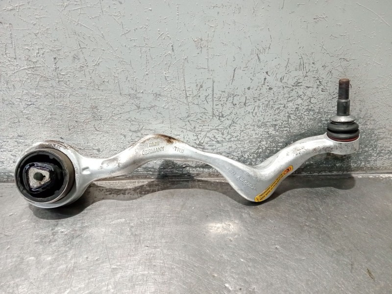 Recambio de brazo suspension inferior delantero derecho para bmw 3 touring (e91) 320 d referencia OEM IAM 6765305  