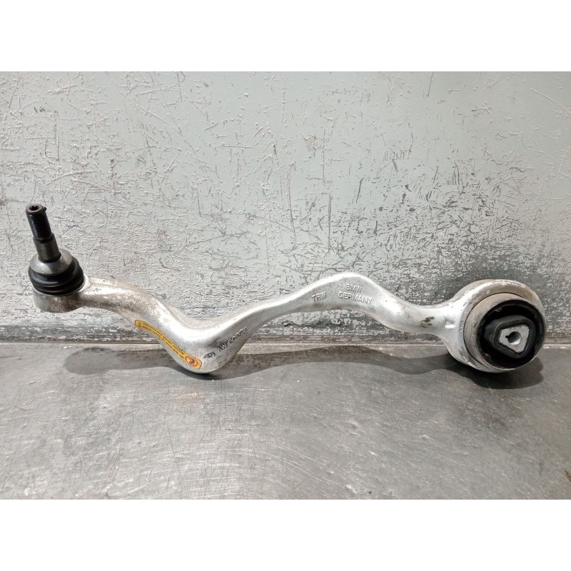 Recambio de brazo suspension inferior delantero izquierdo para bmw 3 touring (e91) 320 d referencia OEM IAM 6765305  