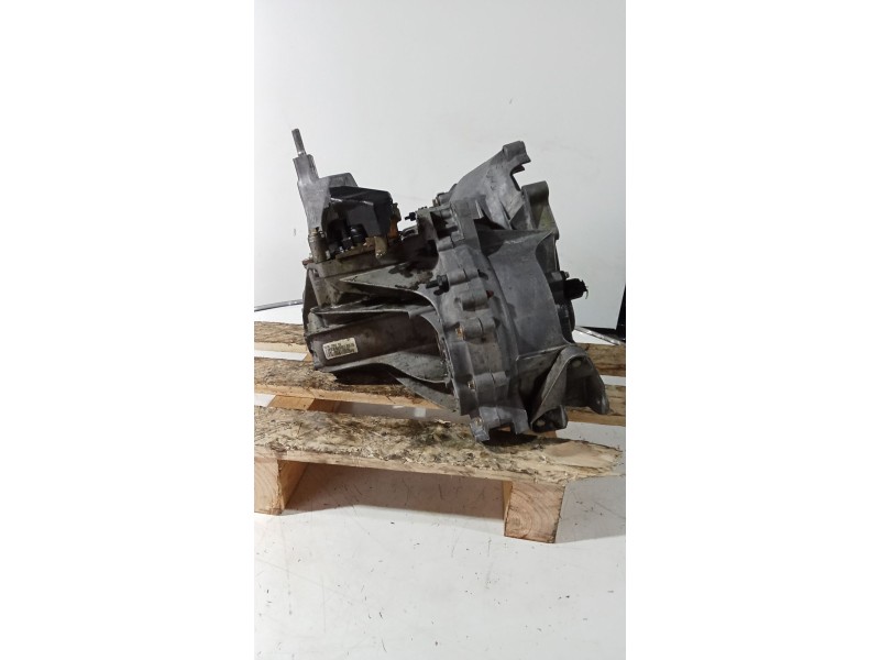 Recambio de caja cambios para ford mondeo iii sedán (b4y) 2.0 tdci referencia OEM IAM 1S7R7002EC 6v T1GB1050701000281