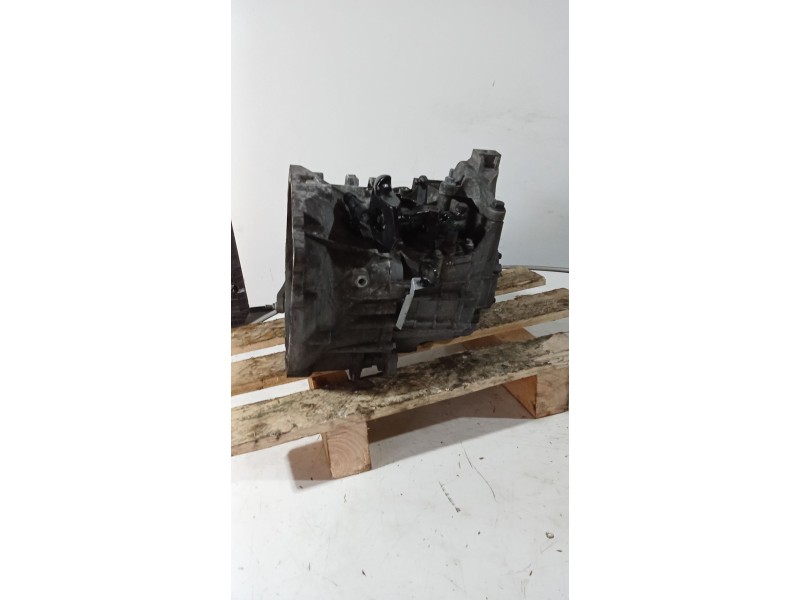 Recambio de caja cambios para volvo v50 (545) 2.0 d referencia OEM IAM 4M5R7002CE 6v TIGA1141204100106