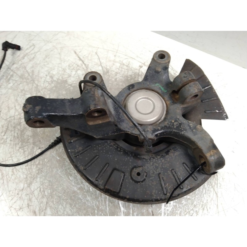 Recambio de mangueta delantera izquierda para mercedes vito caja cerrada 6.03  109 cdi compacto (639.601) referencia OEM IAM   