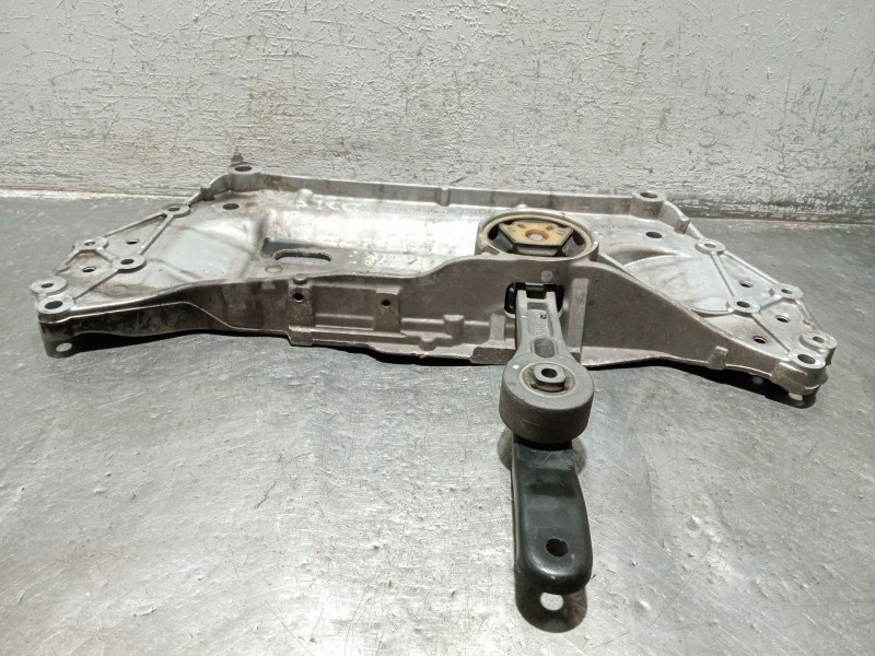 Recambio de puente delantero para seat leon (1p1) 1.4 tsi referencia OEM IAM 1K0199396G CUNA 