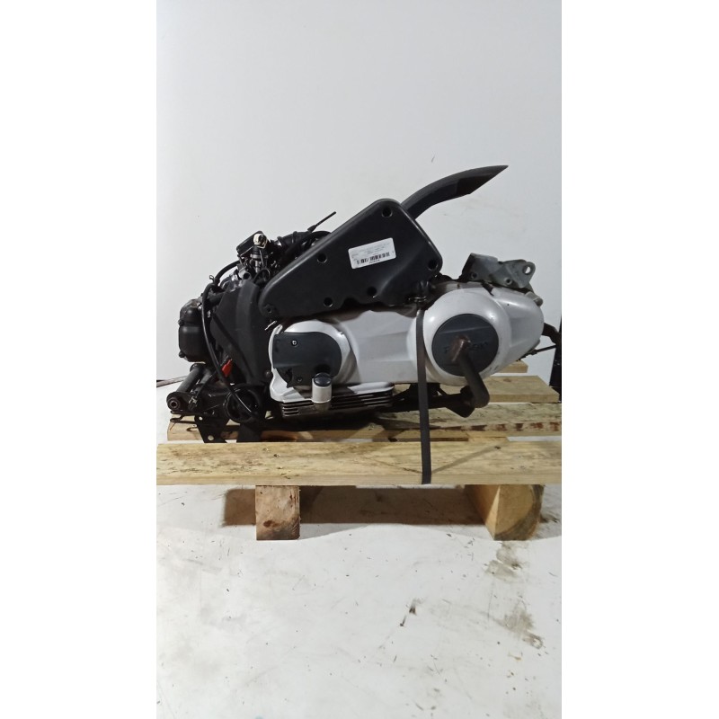 Recambio de motor completo para piaggio x8 x8 125 premium (m36) referencia OEM IAM N491M  3478 Recambio de motor completo para piaggio x8 x8 125 premium (m36) referencia OEM IAM N491M  3478