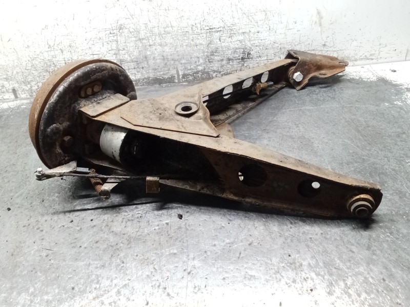 Recambio de mangueta trasera derecha para seat 600 (110b) 0.8 referencia OEM IAM   